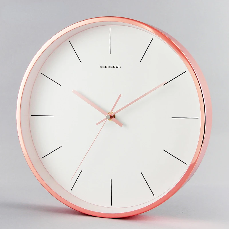 High-gloss Plated Metal Silent Clock Self-contained Simple Nordic Modern Wall Decorated Wall Clock for Living Room Decoration