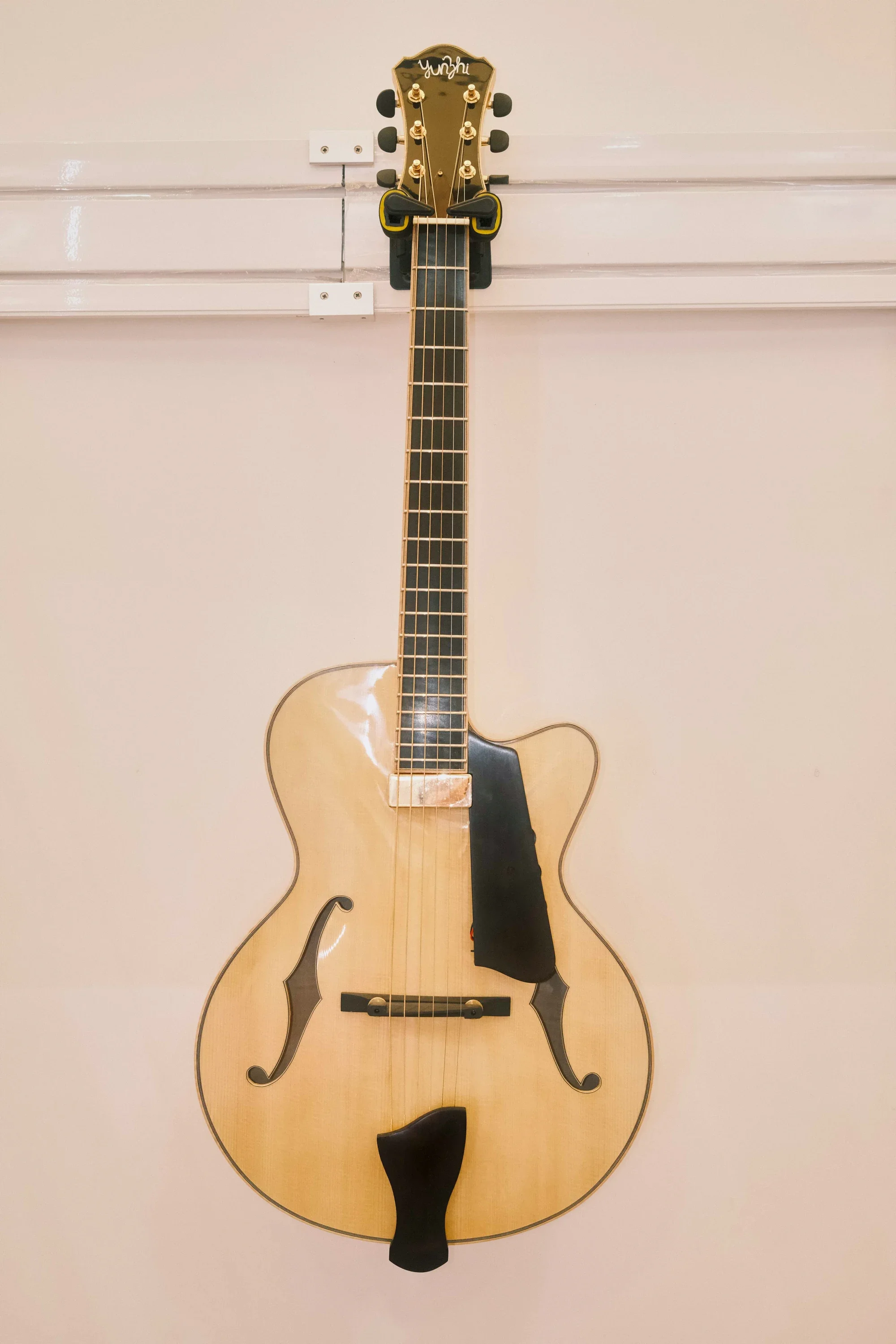Yunzhi Luthier Handcrafted 15