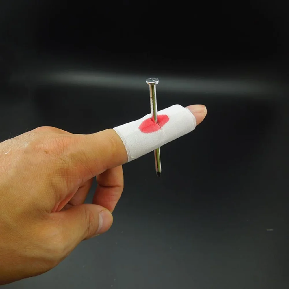 20 Halloween Kids Gags Practical Jokes Toy Pcs Prank Maker Trick Novelty Funny Joke Costume Props Fake Nail Through Finger Trick