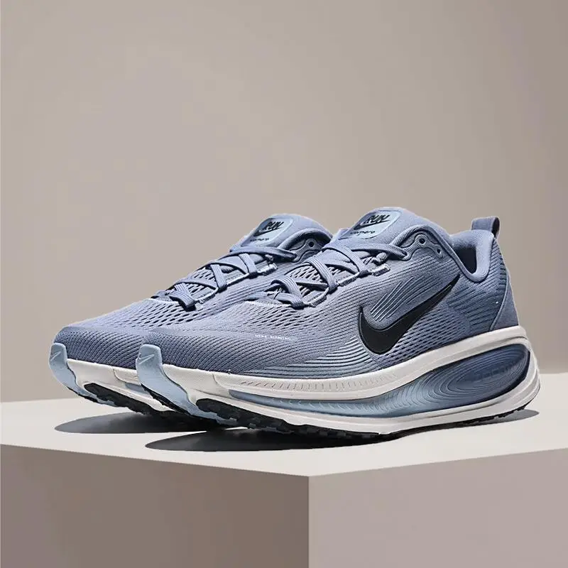 

Кроссовки Nike Vomero 18 с амортизацией и поддержкой, легкие, идеально подходят для бега и ходьбы, удобные, унисекс, HM6803-402