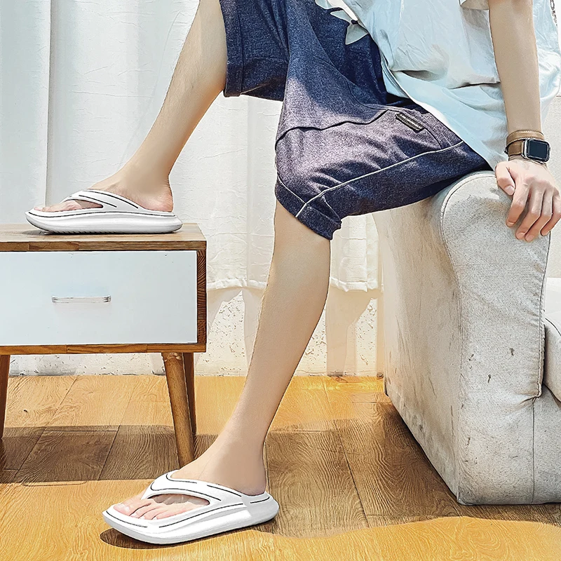 

Мужские шлепанцы, новые летние простые сандалии на толстой подошве, повседневные модные уличные нескользящие тапочки, универсальные и удобные