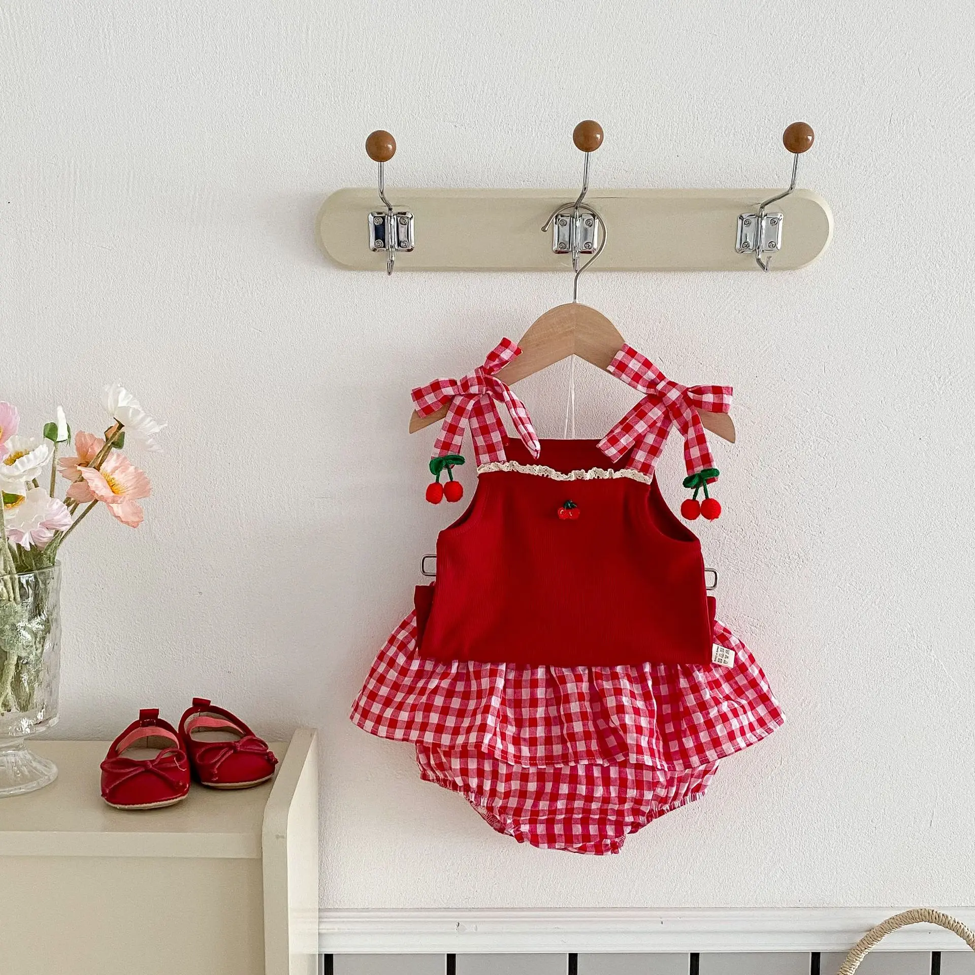 

Set Children Girl Summer New Style Cotton Solid Sleeveless Cherry Knit Vest Plaid Layered Shorts Sweet Fashion Active