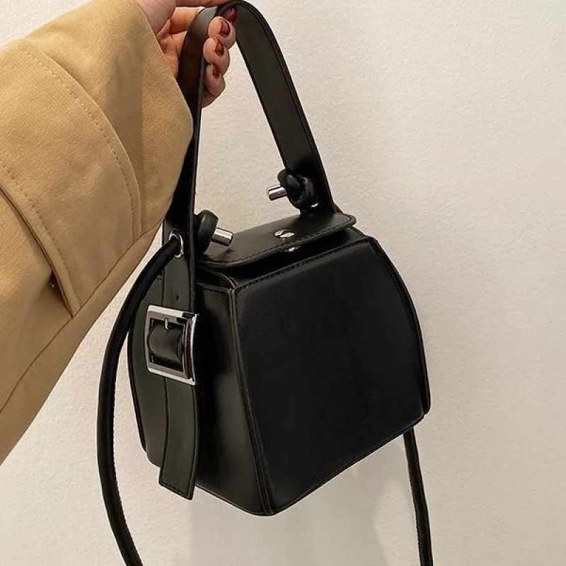 

Высококачественная ручная сумка через плечо для женщин, стильная необычная дизайнерская коробка, маленькая квадратная сумка, модная сумка для телефона