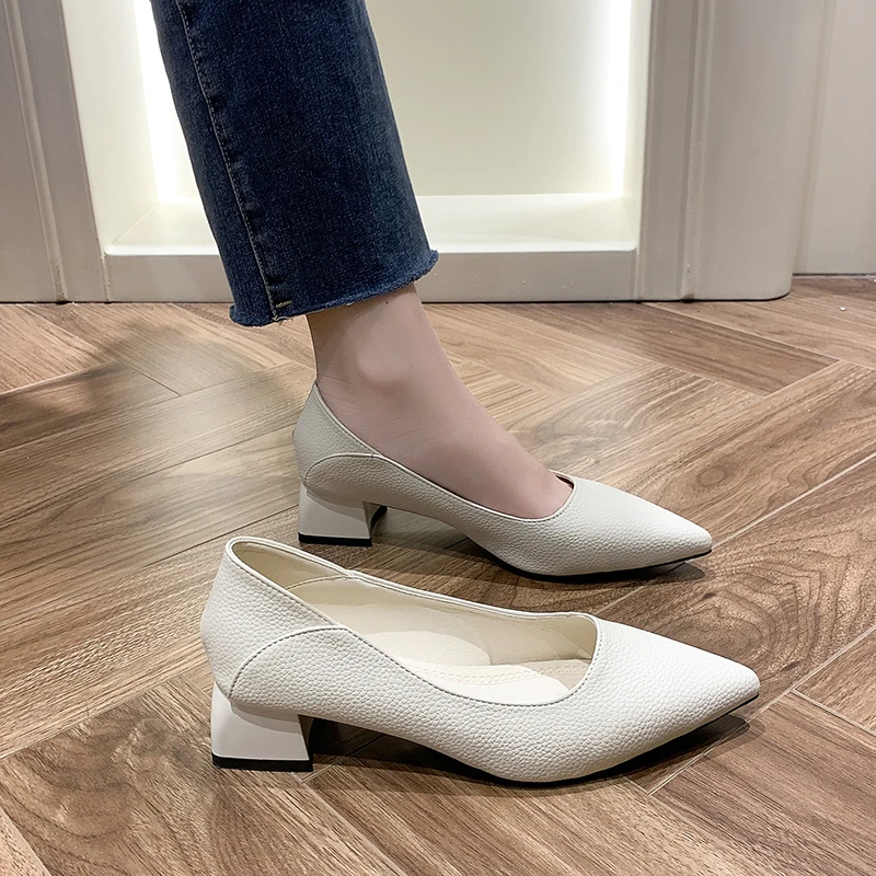 Thick heel single shoes women spring new medium heel shallow mouth square head grandma shoes large size women's shoes