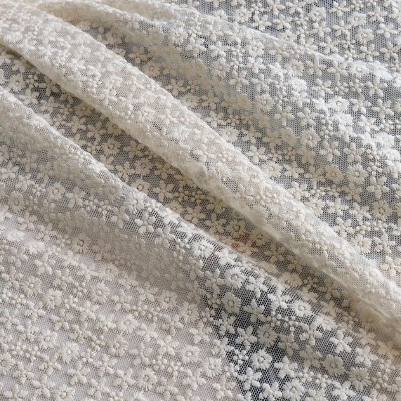 

Бежевая трехмерная сетчатая ткань с цветочной вышивкой, зимняя одежда, базовая рубашка, кружевная скатерть, фон, ткань для одежды