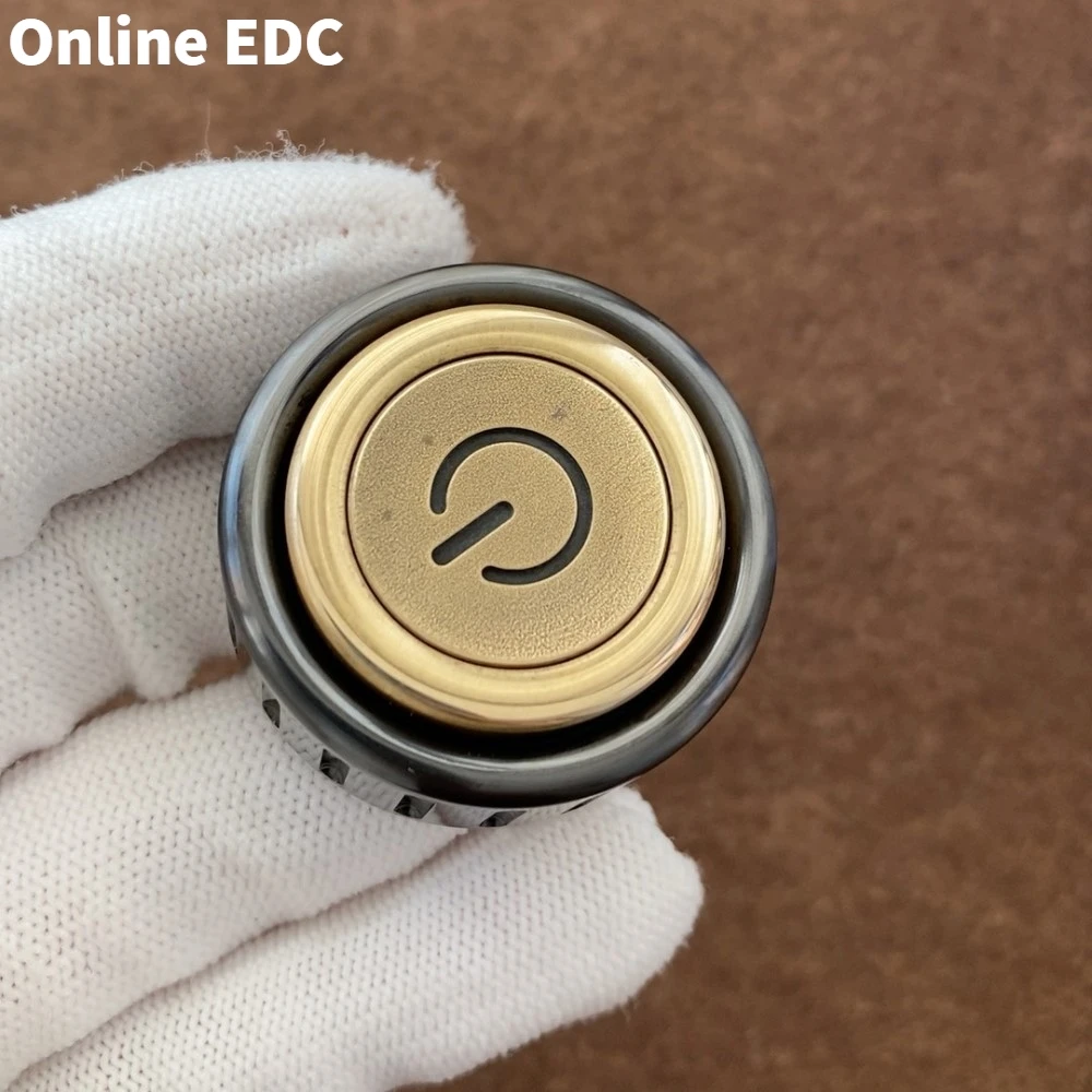 تصاميم ACEdc الأصلية المملوكة مسبقًا، إصدار محدود من نحاس الزركونيوم 50 فيدجيت سبينر #1