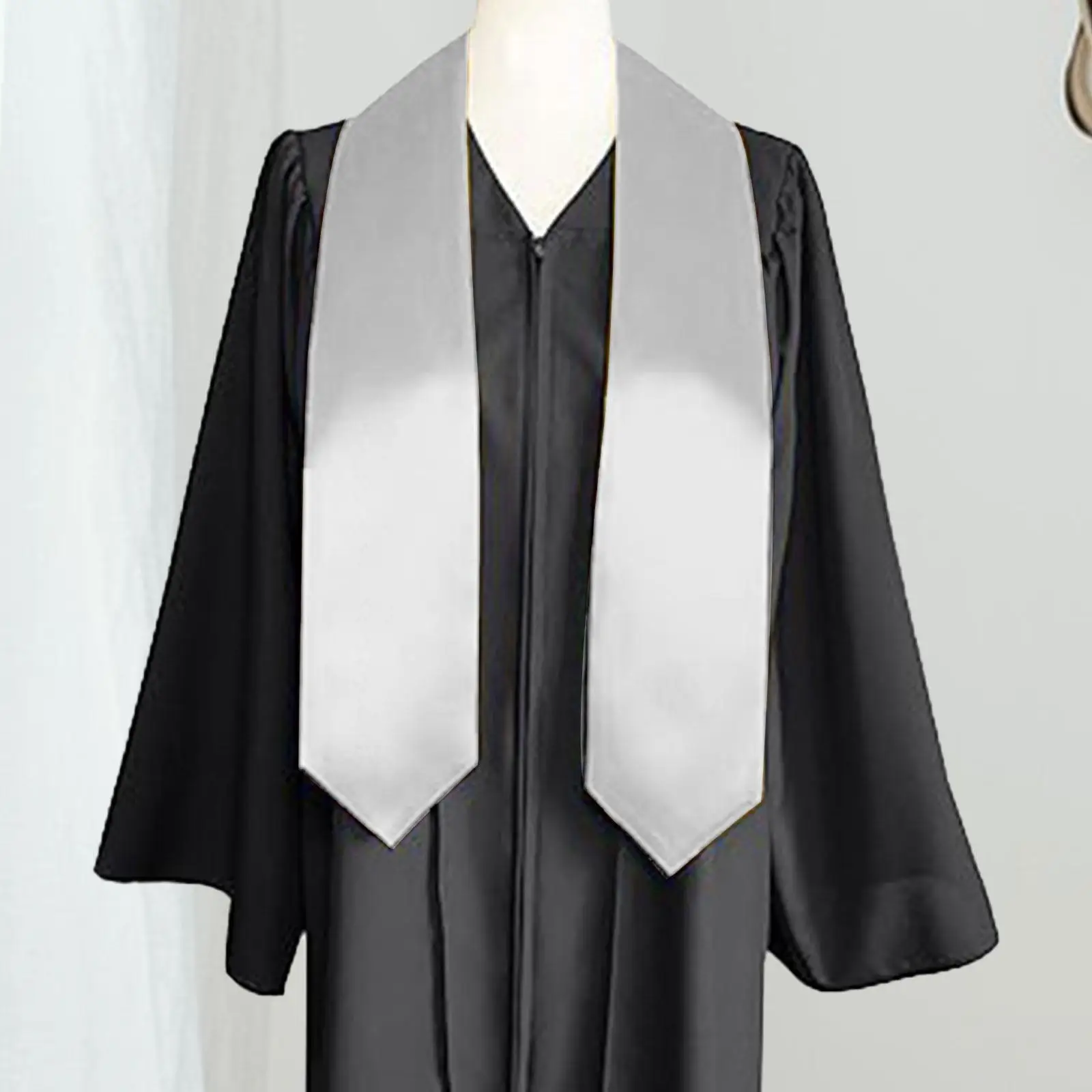 ผ้าพันคอรูปตัววีสีพื้นสำหรับพิธีมอบปริญญาบัตร ใช้กับชุดครุยสำหรับบัณฑิต วิทยาลัย และโรงเรียนมัธยม