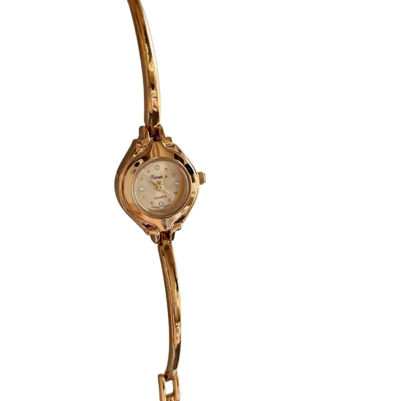 ساعة كلاسيكية للسيدات أنيقة وبسيطة مقاومة للماء 2025 كوارتز هدية عيد ميلاد