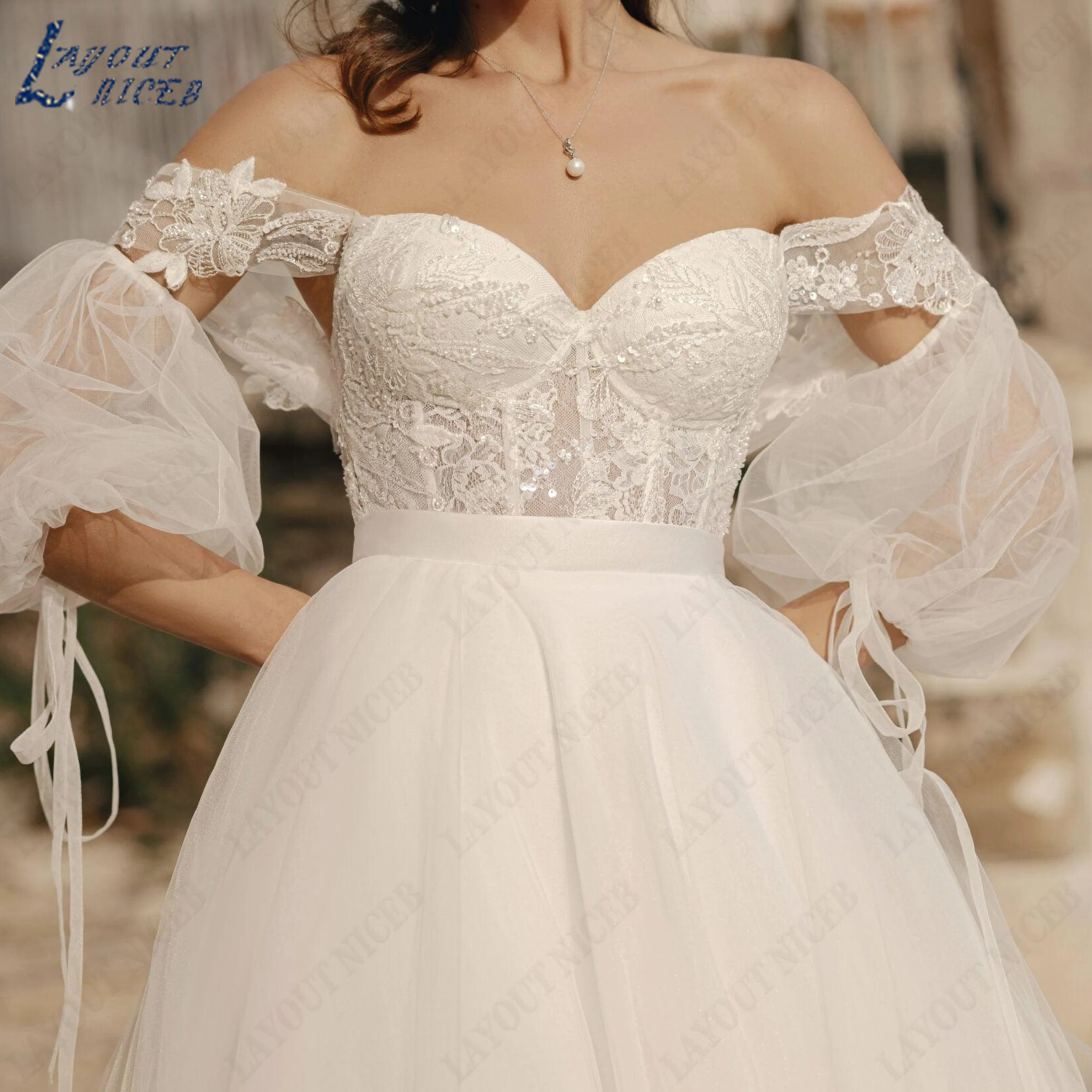 LAYOUT NICEB Customized Off The Shoulder Bridal Gown A-Line Tulle Wedding Dress Boat Neck Lace Applique Bride For Weddings