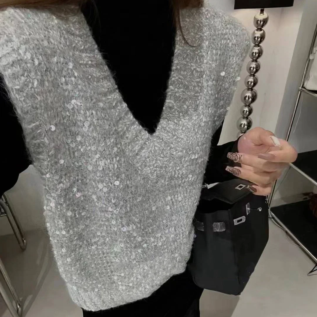 Spring and Autumn New Women\'s Lazy Style Knitted Shirt Vest Loose V-neck Sequined Sleeveless Top Sweater Top U673