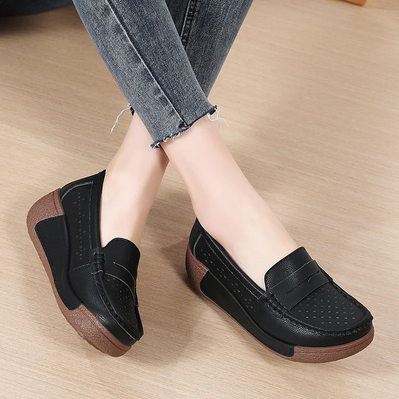 New Summer Women\'s Shoes Hollow Out Breathable Ladies Loafers Flat Platform Sneakers Female Moccasins Shoe Women Slip On Shoes