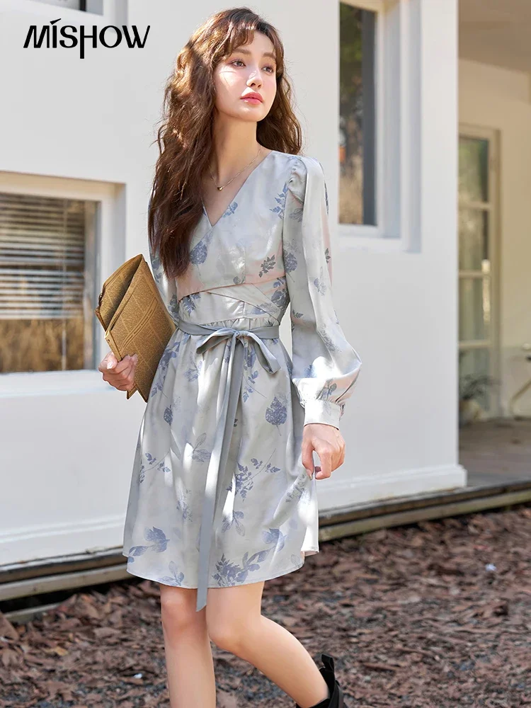 MISHOW French Vintage V-Neck Printing Dresses 2024 Autumn Tie Up Waist A-LINE Long Sleeve Female Knee-Length Dress MXC42L1564