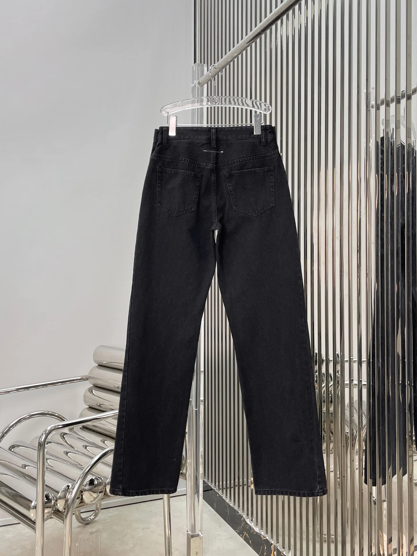 

Women's High Waist Slim Fit Denim Pants Elastic Split Design Faionable Leg a Bla Color Spring 2026 Casual Sle