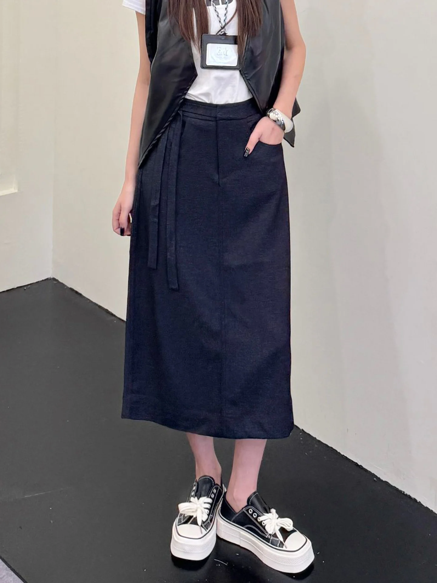 

Blue Denim Look Half-length Skirt with Sash Design High-waist Commute Style Women's Fashion Autumn 2025 New Arrival B424