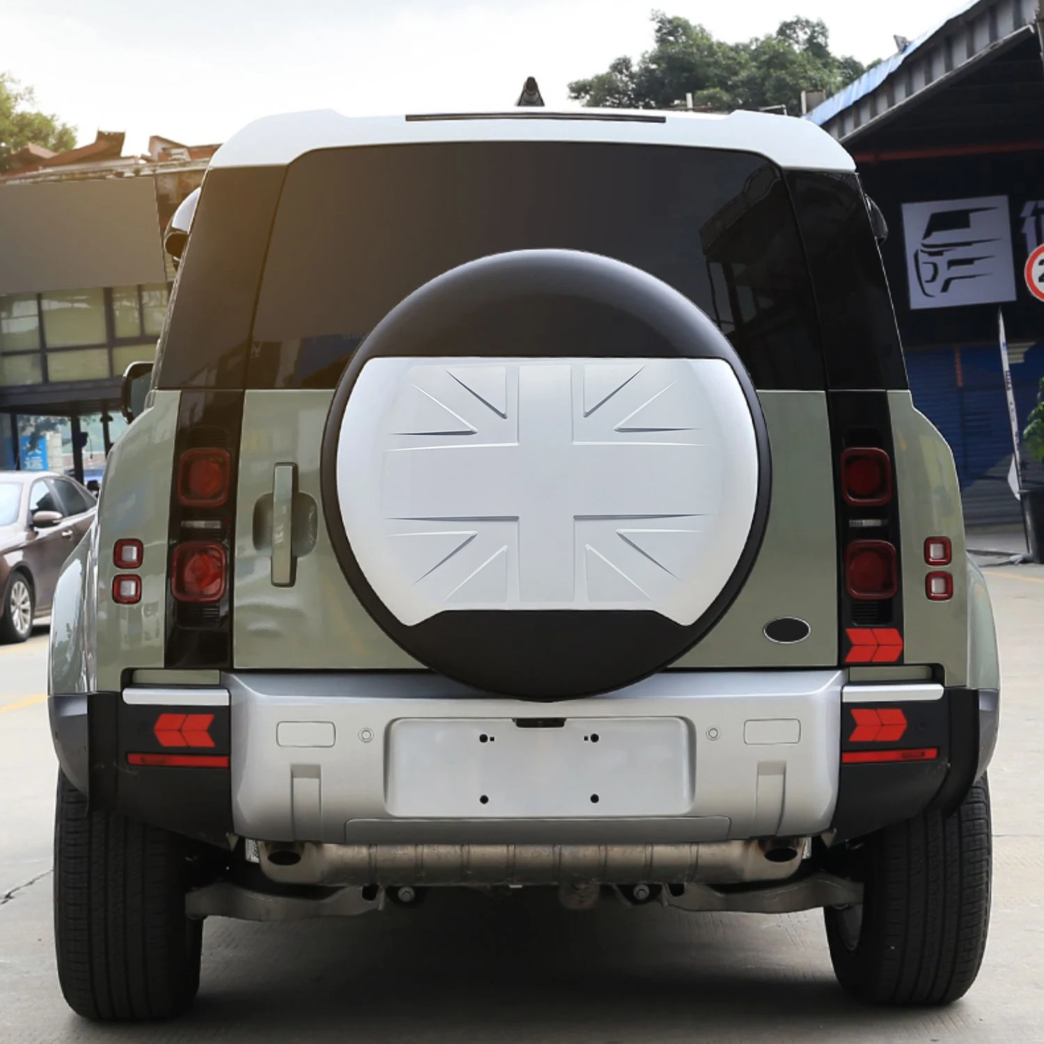 Fuji White Spare Tire Wheel Cover for LR Defender 90 110 130 2020-2025 Wheel Hub Cap Protection Cover
