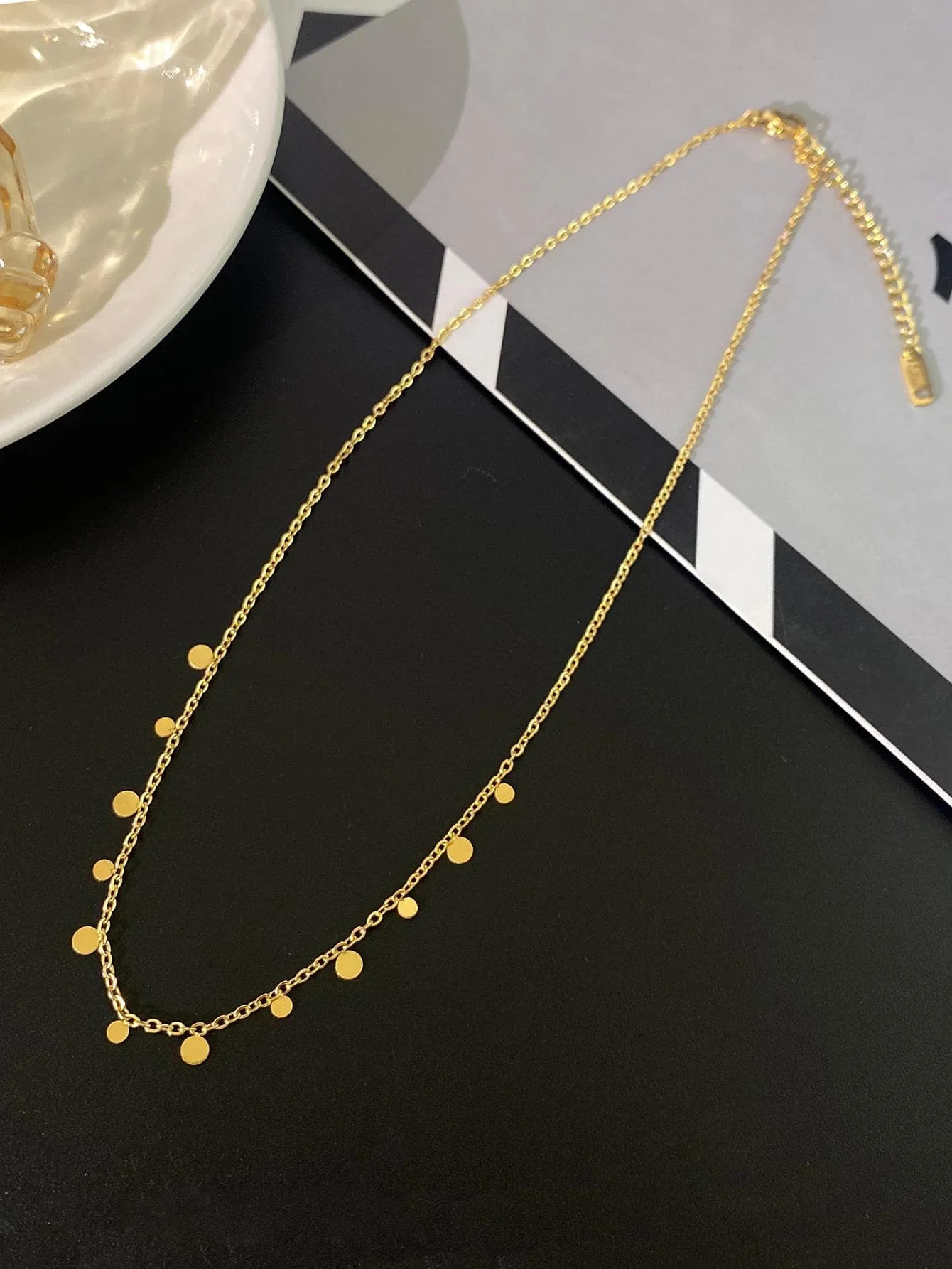 1pc Fashion Stainless Steel Round Pendant Necklace For Women For Daily Decoration