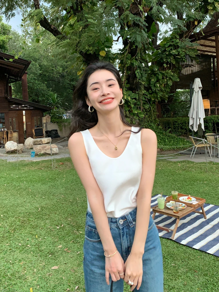 Pusumede Minimalist Elegant Satin Strapless Vest Women's Outerwear White U-Neck Sleeveless High-End Atmosphere Casual Loose P...