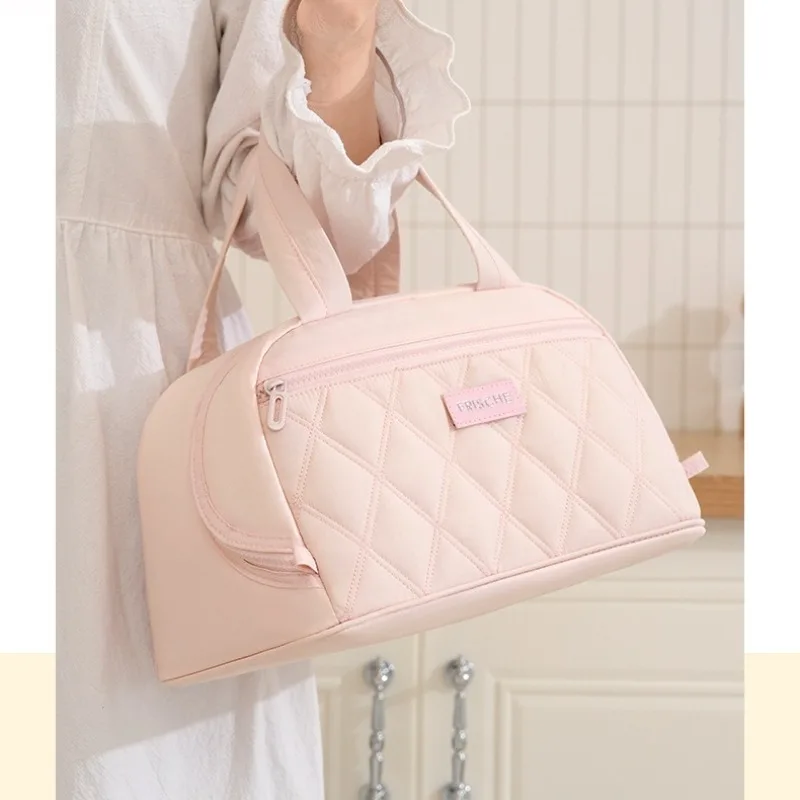 Große Isolierte Lunch-Tasche für Frauen PU-Leder Gesteppte Lunch-Tasche Auslaufsichere Thermische Kühltasche für Arbeit Picknick Reisen Niedliche Lunchbox – Detail 8