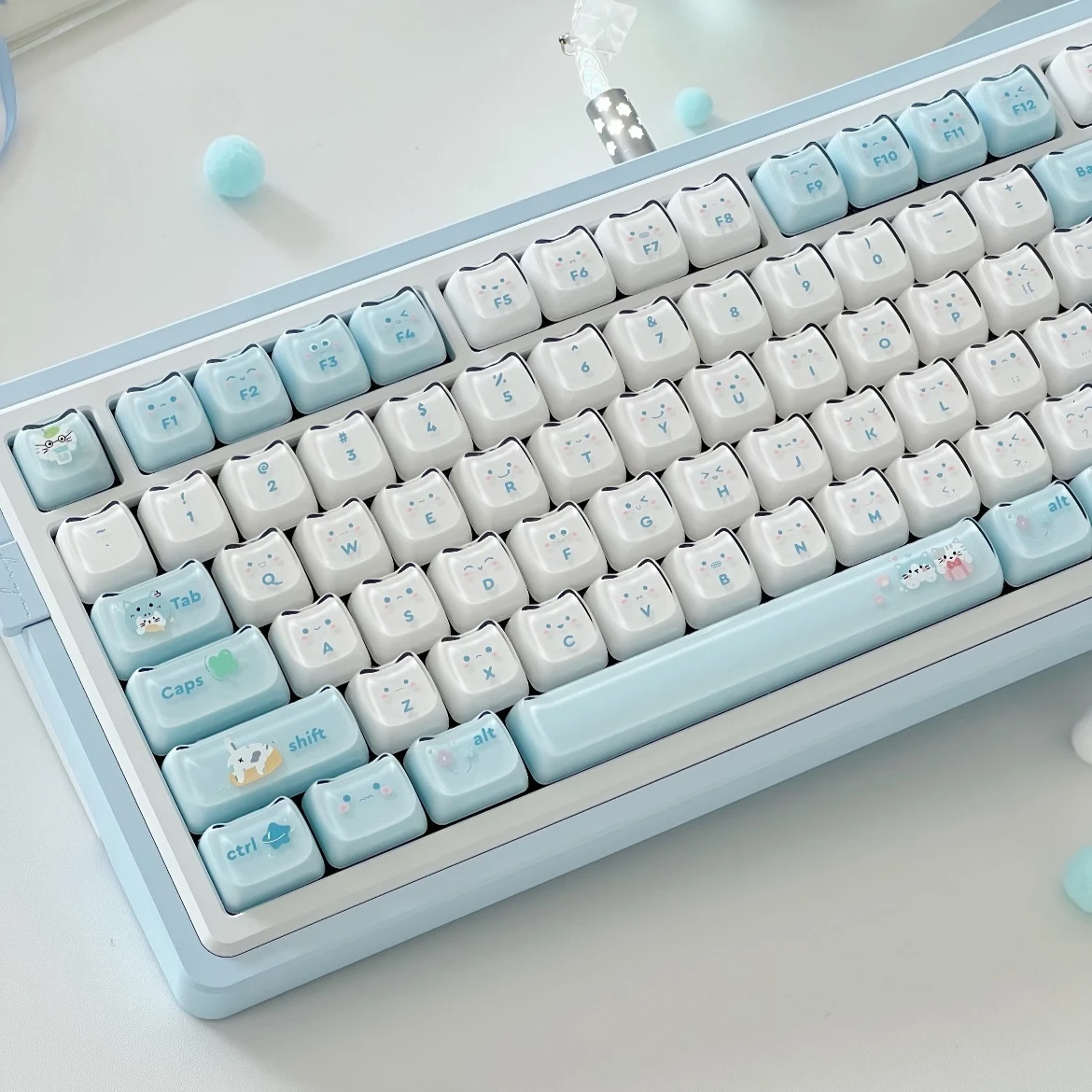 かわいいmaoプロファイルクリスタルキーキャップ、pc素材、キュートな猫耳型メカニカルキーボードキーキャップ、ツートンゼリープリンキーキャップセット