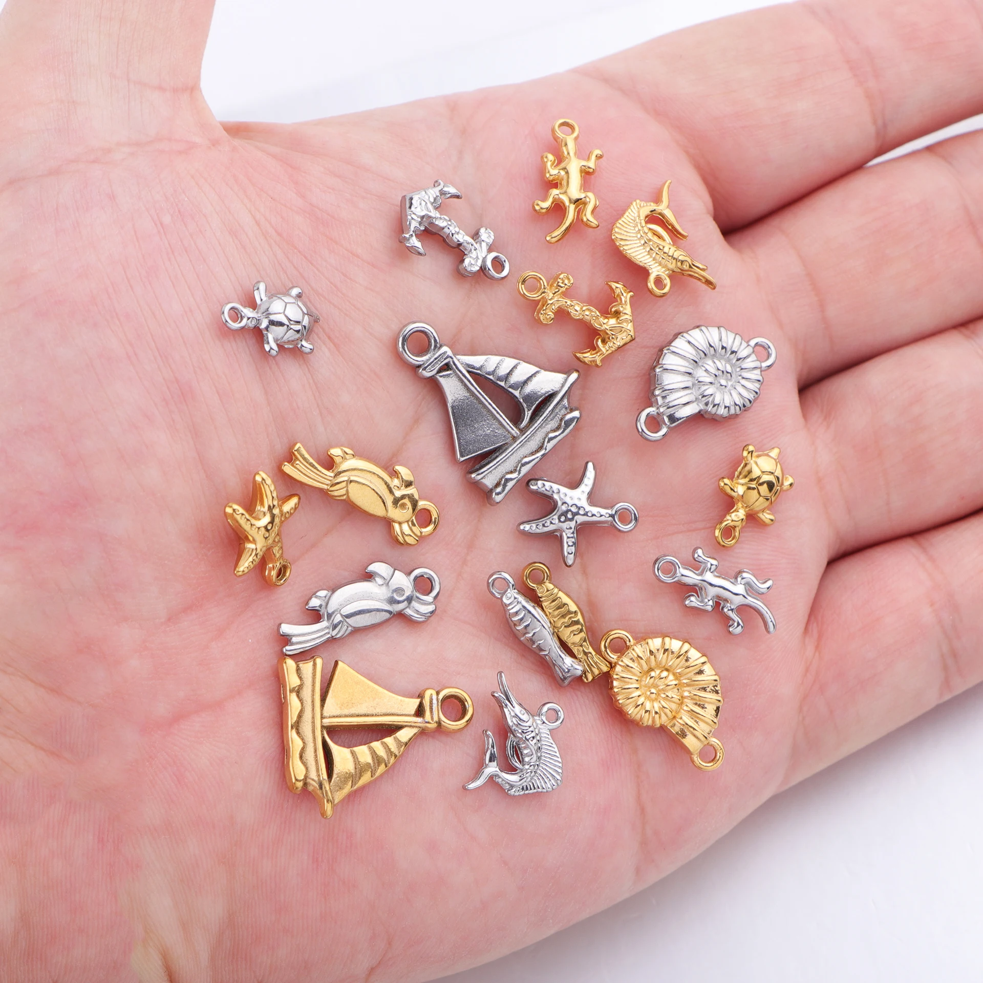 5pcs/lot Stainless Steel Fish Conch Parrot Starfish Turtle Anchor Sailboat Lizard Gecko Charms Pendants for DIY Jewelry Making