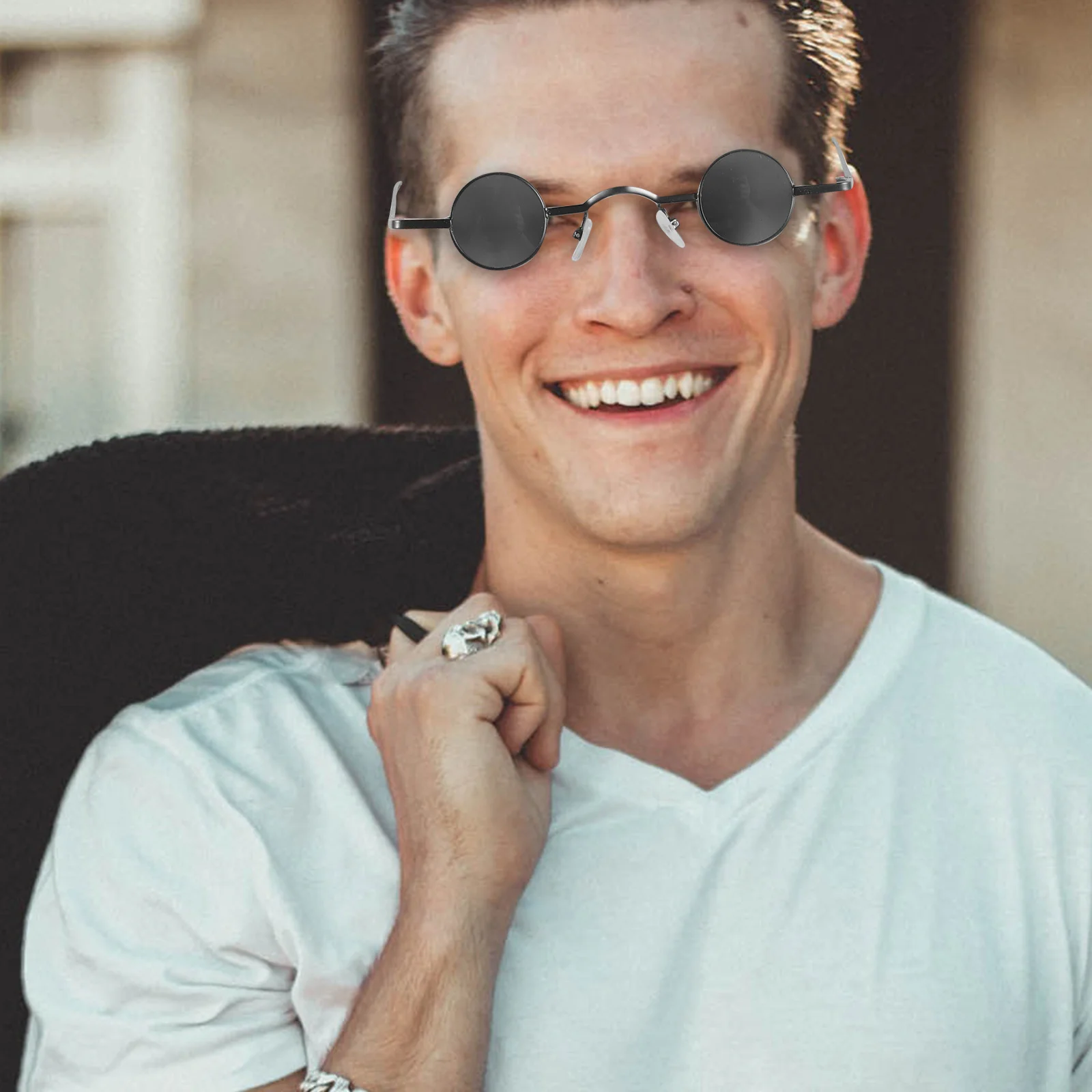 

Retro Sunglasses Vintage Round Frame Eyewear Lightweight Beach Party Accessories Fashion Optical Glass Decor Stylish for Men