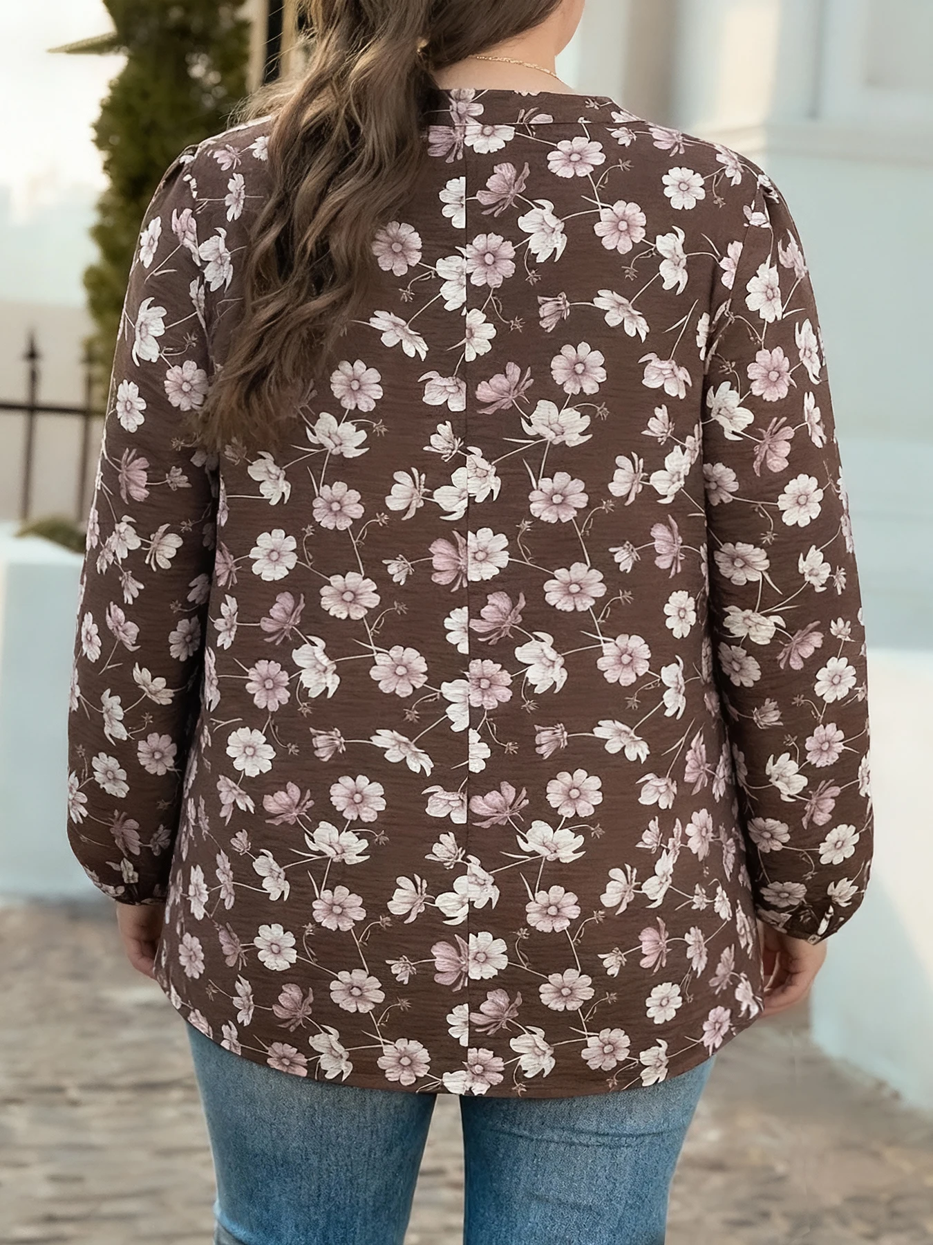 Plus Size Women's Coffee Pink White Floral Print Long Sleeve Top V-Neck Lantern Sleeve Office - view 2