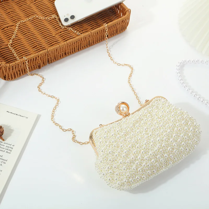 Luxury Pearl Inlay Hardware Decoration Small Diamond Inlaid Clutch Purses Party Handbag Evening Bag Banquet Dinner Dress Bag