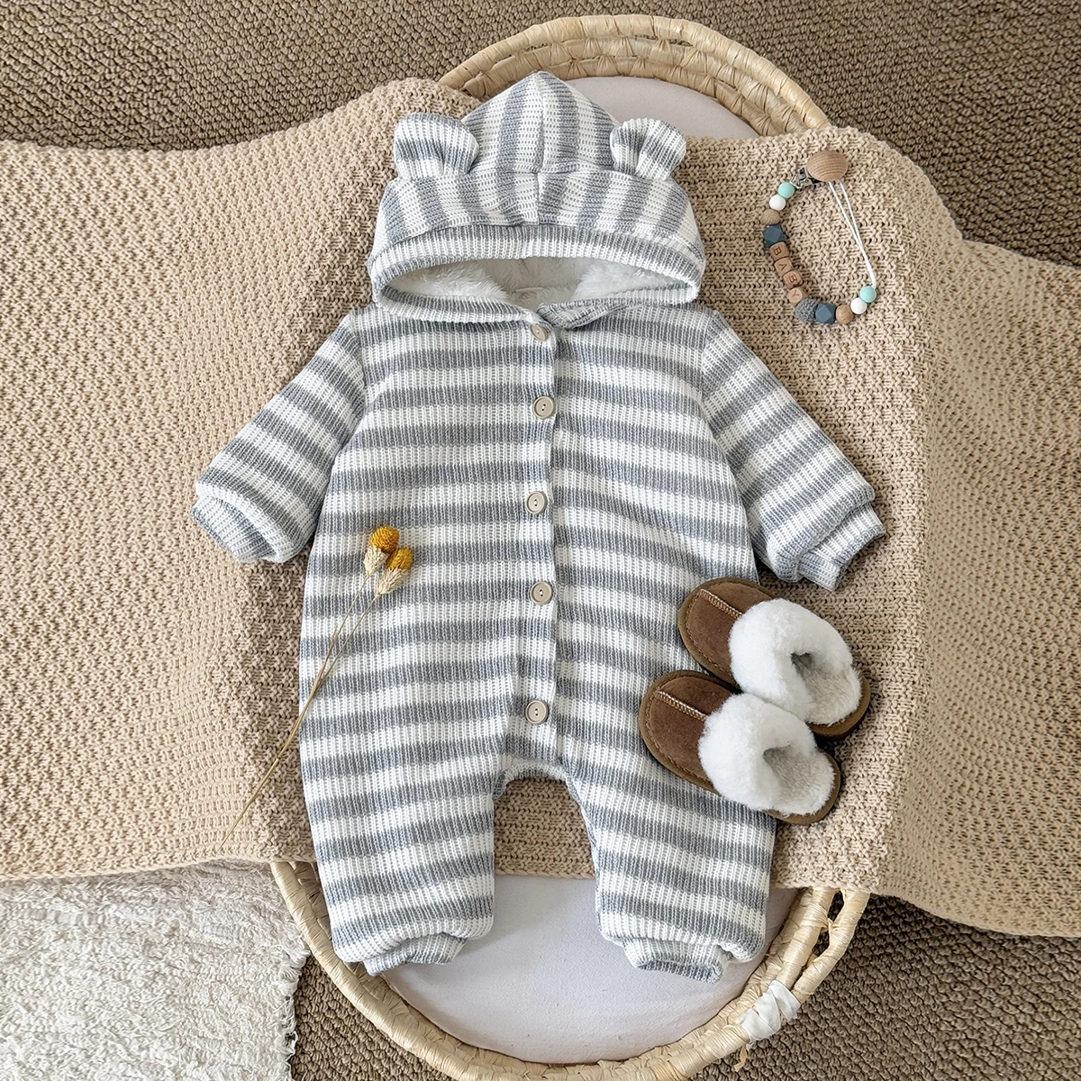 

Baby Boys and Girls Striped Romper Hooded Long Sleeved Plush Jumpsuit Winter Warm Bodysuit Clothes for 1-18 Months Toddler Boy