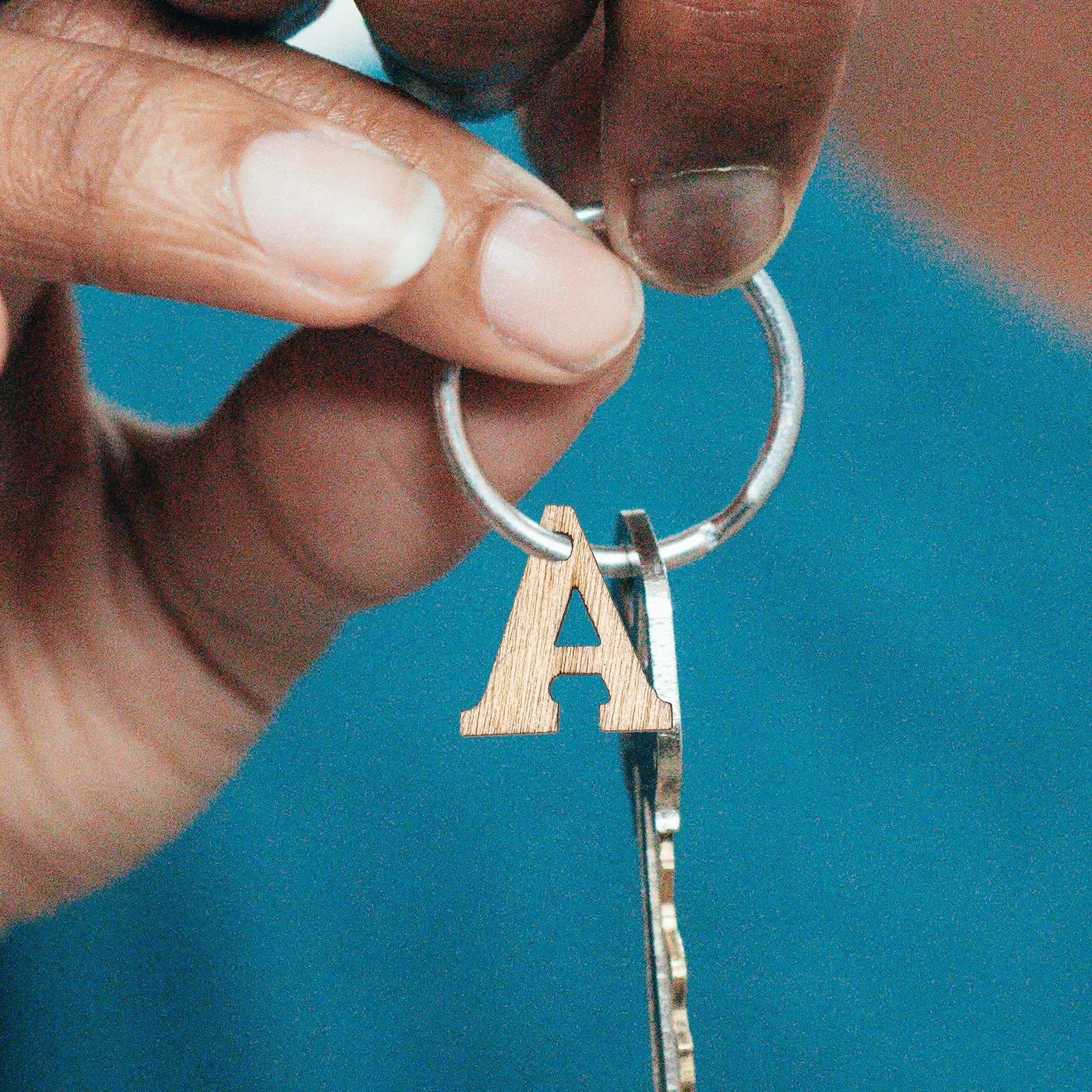 

100Pcs Natural Wood Alphabet Letters Cutout with Holes for Crafting Scrapbook Wedding Birthday Decor Wooden Letters