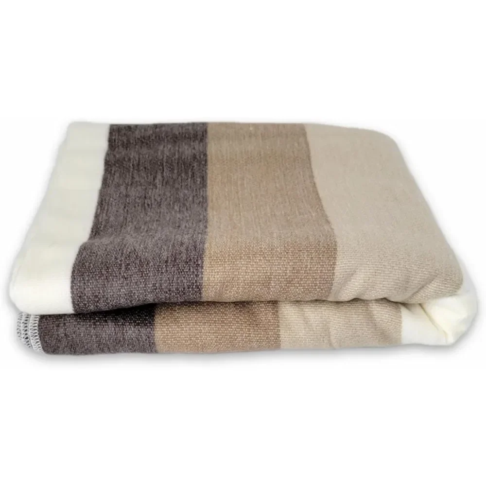 

Хит продаж: Плед из шерсти альпаки - теплый, ультрамягкий, дышащий, не вызывающий раздражения, гипоаллергенный, размер Queen.