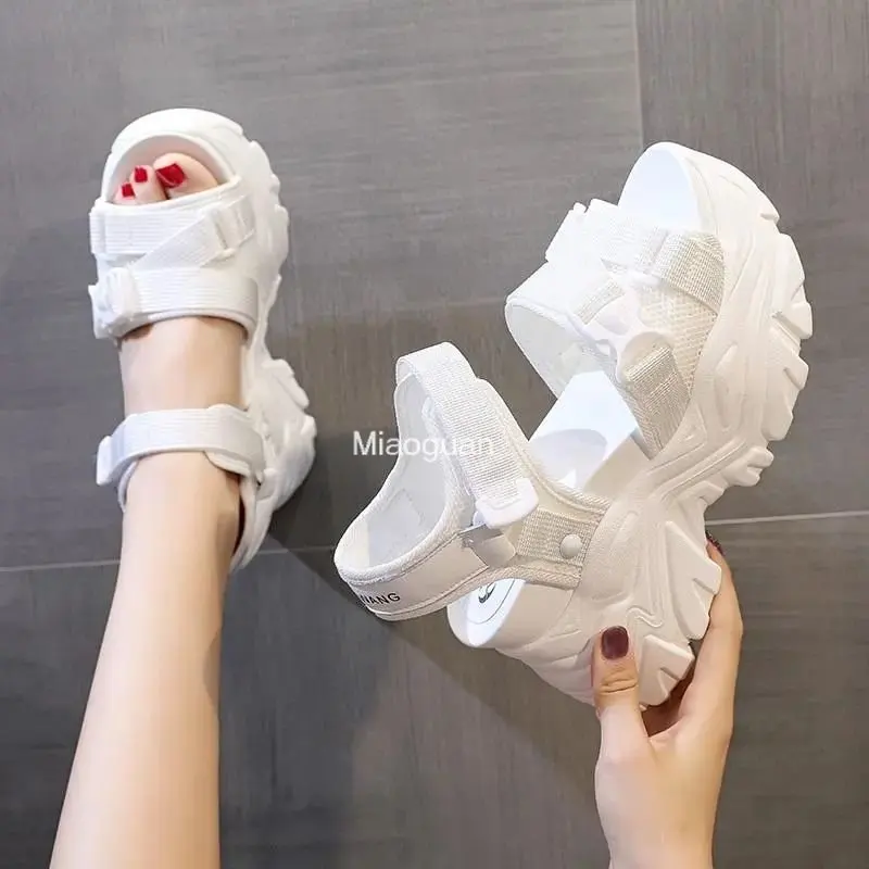 New Buckle Height Increaming Canvas Platform Sandals Women\'s Wedge Heel Shoes Hick Bottom Fashion Sports Shoes Summer Round Head