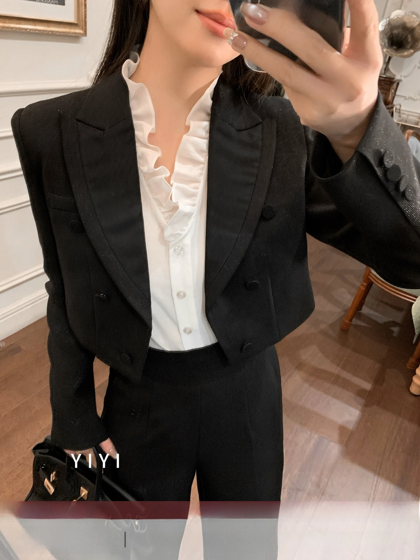 

Elegant Short Suit Jacket for Women Double Row Buttons Commute Fashionable Polyester Fiber Long Sleeve Short Coat