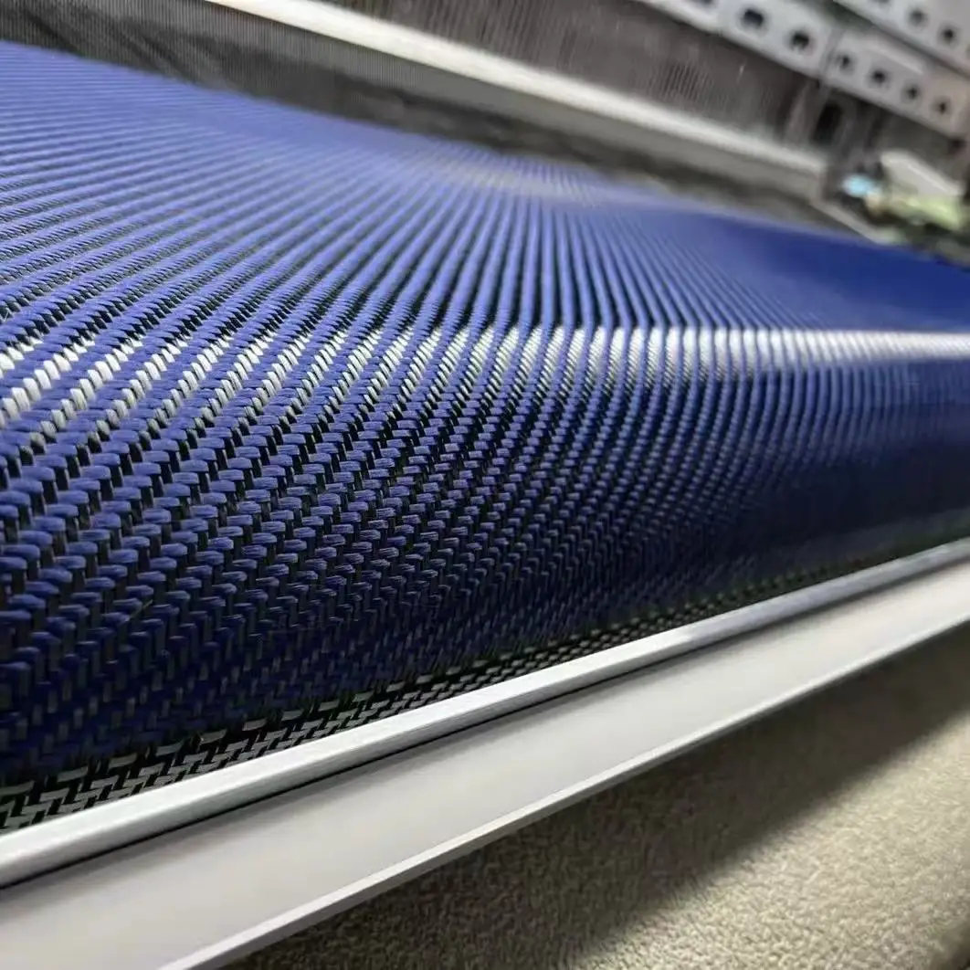 Blue Kevlar fiber and 3K carbon fiber blended fabric 280gsm 40 inches/100cm wide 8 * 8 large diagonal aramid rolled up packaging