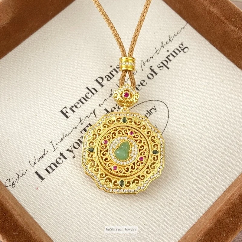 Neuer drehbarer Glückskürbis-Anhänger im chinesischen Stil mit eingebettetem Diamant Gold Shop Sand Gold Pullover Kette Floral verkupfert...