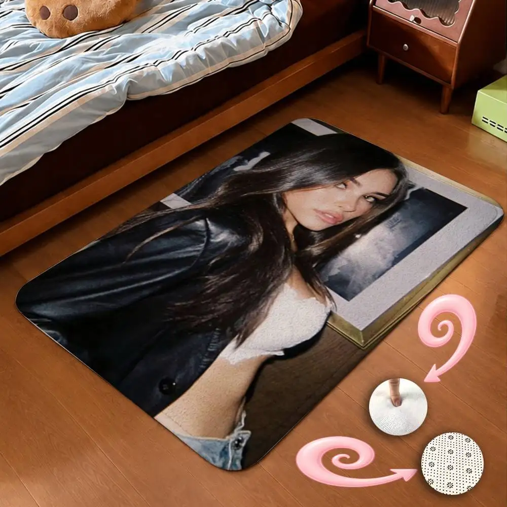 The Locket Tour M-Madison Beer Short Plush Non-Slip Floor Mat, Easy to Clean, for Bathroom Door & Bedroom Door