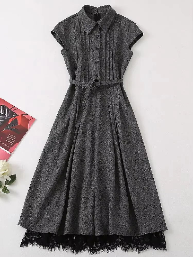 Kleid mit Wollkragen, einreihig, plissierter Taille, schlankmachend, im Retro-Stil für Pendler und lässige Winter-Eleganz.