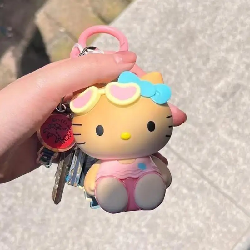 Sanrio Hello Kitty kleurveranderende sleutelhanger Kt Cat Bag Ornament Cartoon sleutelhanger verjaardag Kawaii hangende kerstverjaardagscadeaus