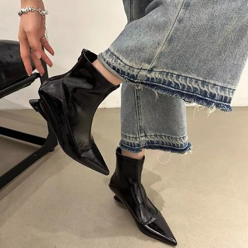 Botas ajustadas con diseño de nicho francés, botines con punta estrecha para mujer, botas de tacón alto a la moda con tacón de bloque, novedad de 2025