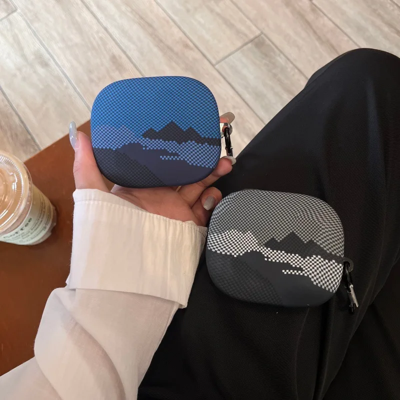 Urocze silikonowe etui z kreskówkowym motywem do słuchawek Shokz OpenFit Pro z zaczepem na ucho, odporne na upadki i wstrząsy, matowe etui ochronne ze smyczą. — zdjęcie produktu 3