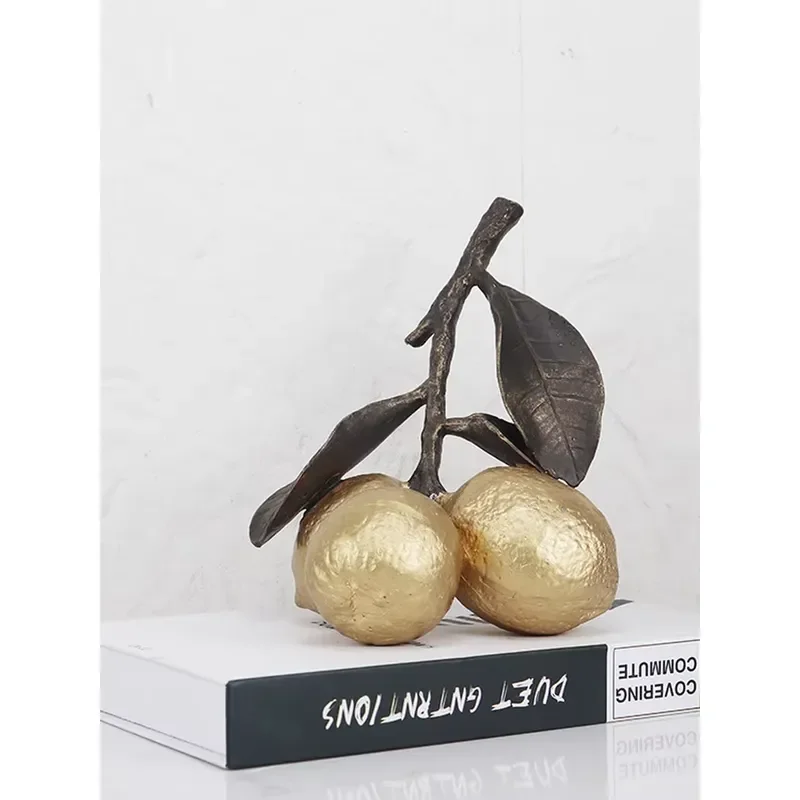 Vintage Lemon Shaped Metal Ornament Creative Fruit Decor for Living Room Study Art Display Unique Daily Gift Home Decoration