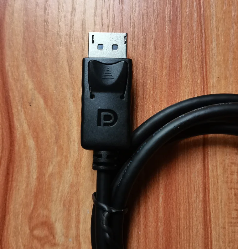 1.5M kabel DisplayPort 1.2 DP 90 stopni pod kątem 4K @ 60Hz 4K @ 122Hz HDR High Speed 32.4gbps Port wyświetlacza męski do Displayport męski