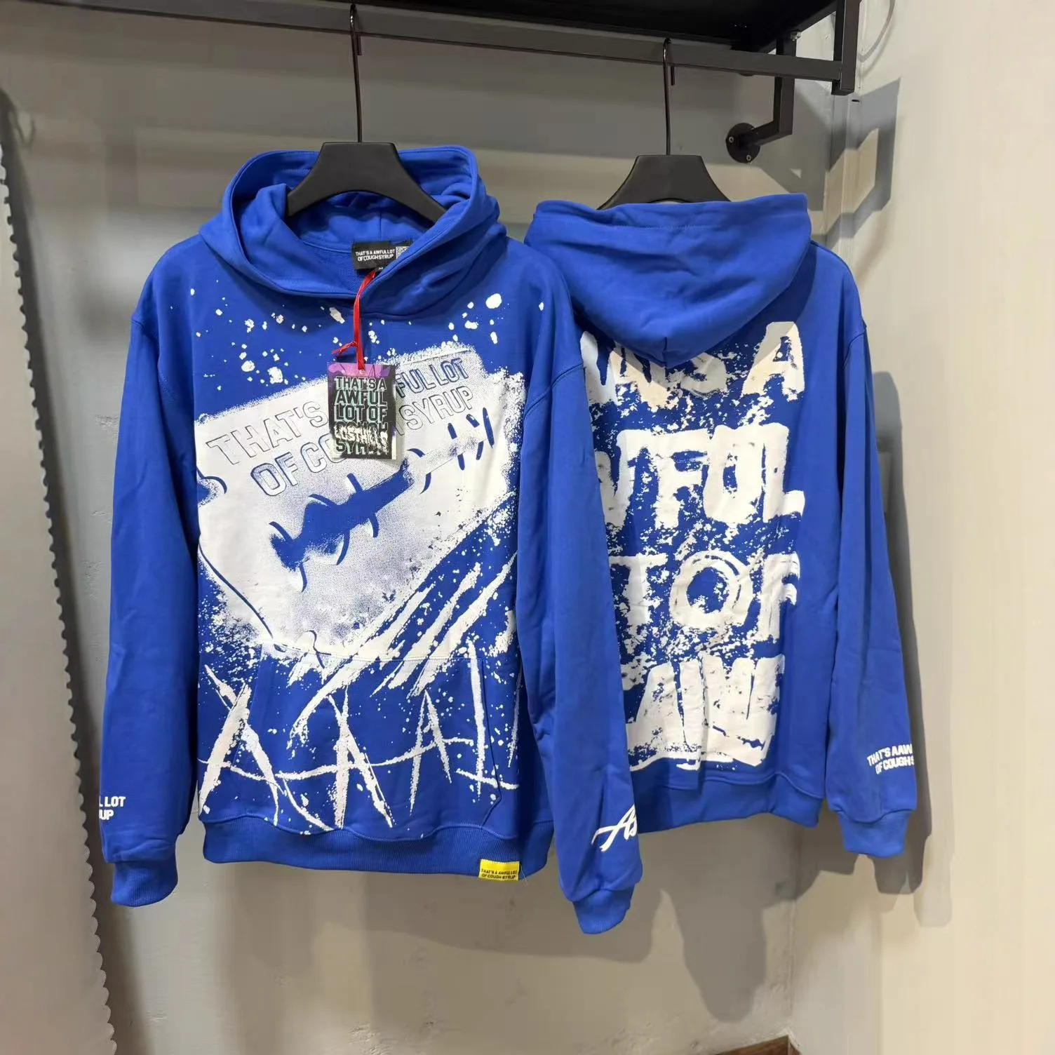 THAT'S A AWFUL LOT OF COUGH SYRUP  Street-printed loose-fitting casual hoodie with added thickness