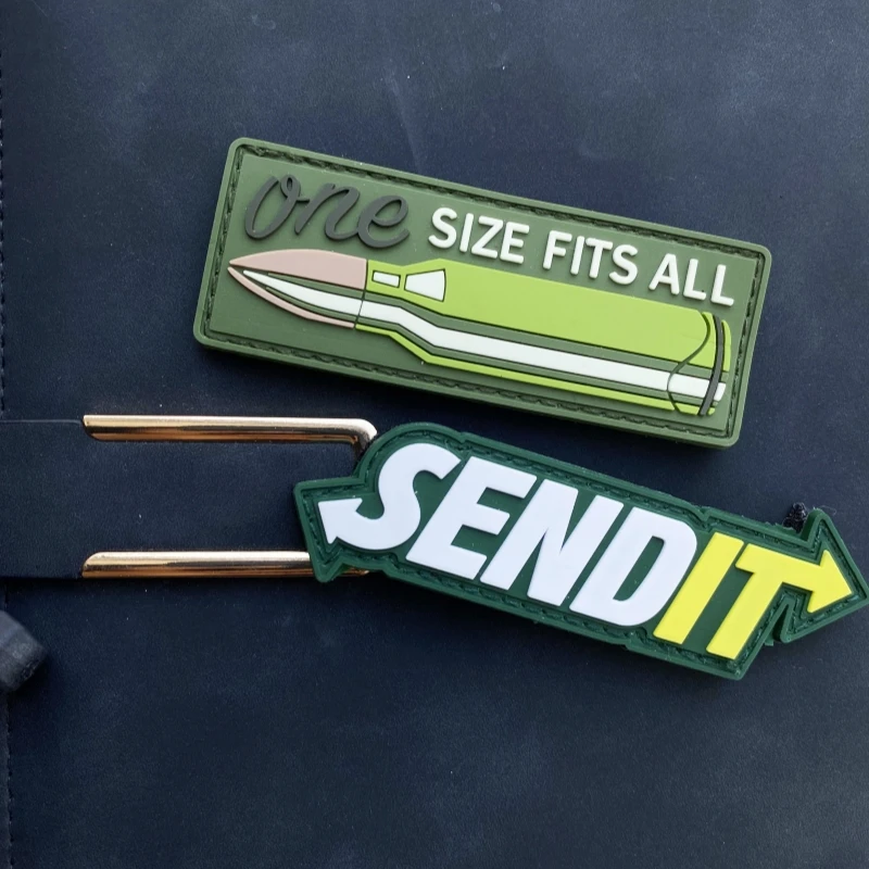 بولي كلوريد الفينيل التكتيكي العسكري التصحيح ، أربع عيون الرؤية الليلية ، أوفو ، تضيع ، شخصية شارة الروح المعنوية ، وإرسالها هوك وحلقة ، ملصق رصاصة