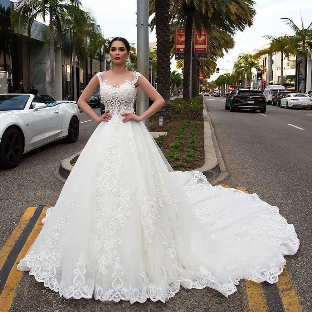 

Customized Pearls Appliques Flowers Gorgeous Ball Gown Wedding Dresses With Chapel Train Casamento Sexy Bridal Dress