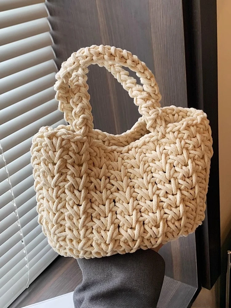 New Fashion Leisure and Popular Beach Bag Handbag Exquisite Hand Woven Bag Handmade Cotton Thread Woven Women's Versatile Bag