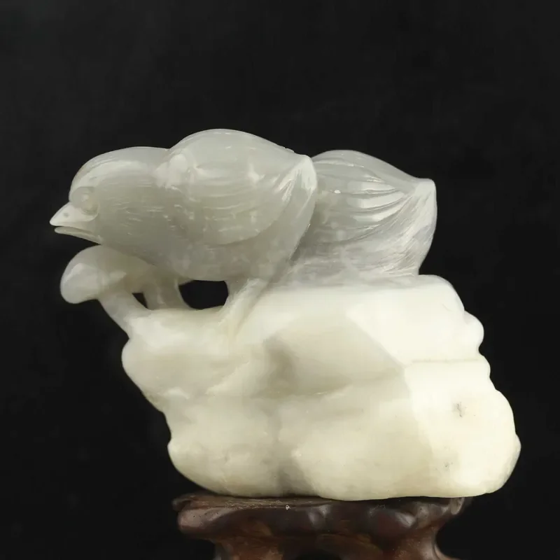 

Old natural hetian jade hand-carved statue chicken j