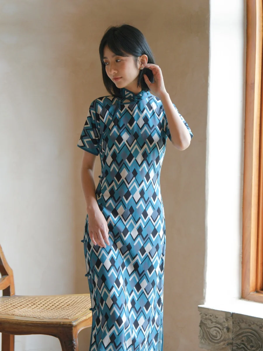 

Summer Autumn Tee-Quarter Sve Full Opening l Waistl Long Vintage Daily Cotton Silk like Song