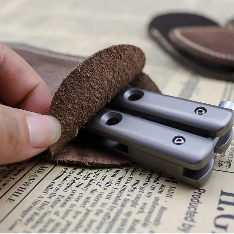 Dropship Pezzo Coltello Farfalla Speciale Set di coltelli in pelle al 100% Borsa per fondina per attrezzi da esterno Texture della pelle originale nera