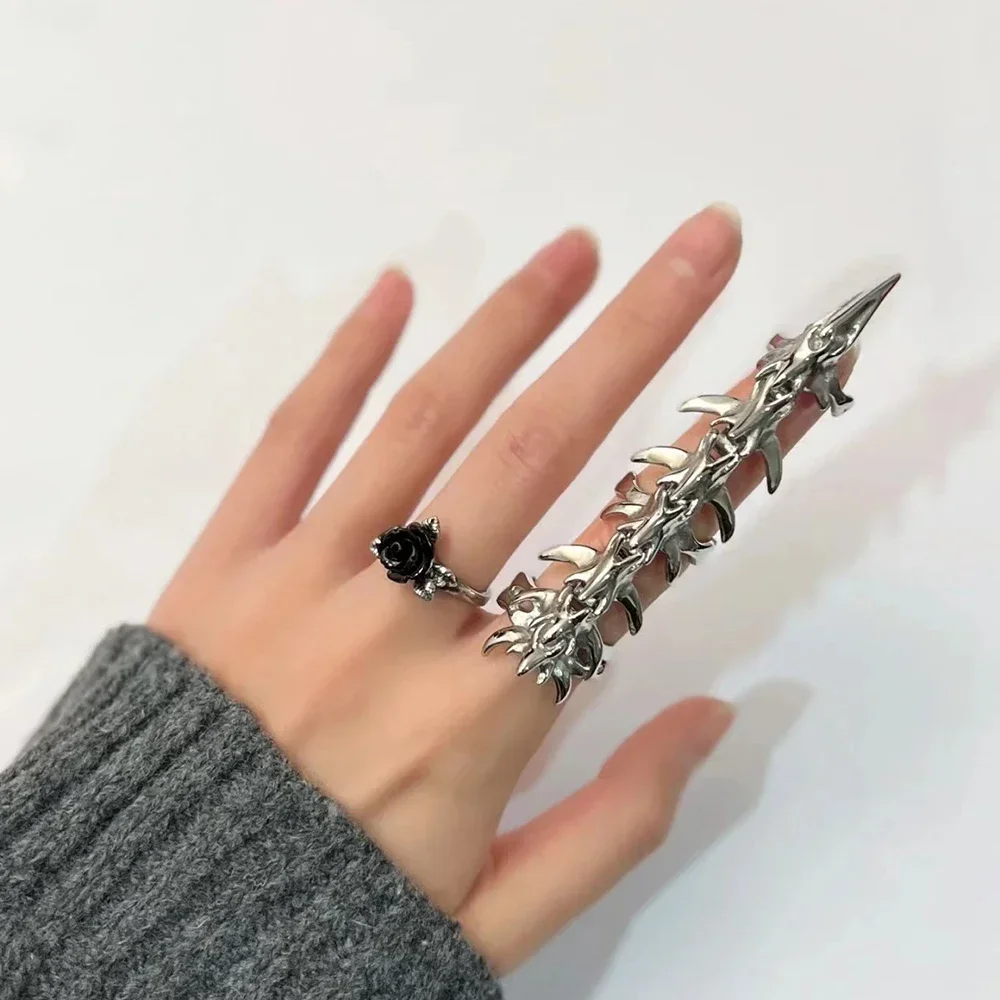 

Cyberpunk Spinal Bone Ring Unisex Mechanical Spikes Movable Joint Metal Gothic Sharp Claw Finger Ring Jewelry Accessories Gifts