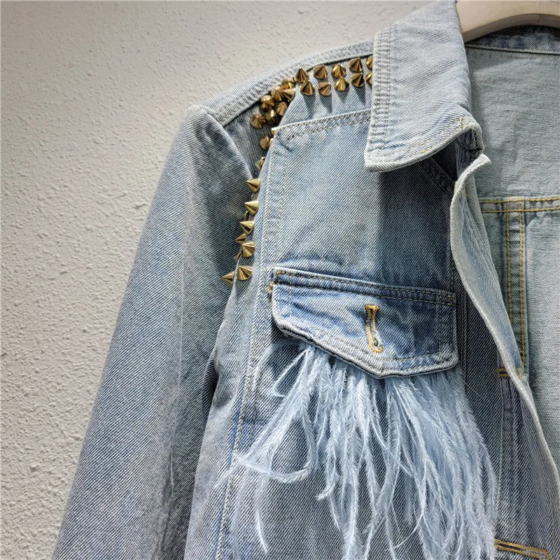 Imagem -04 - Jaqueta Jeans Curta Azul Clara para Mulheres Lapela de Rebarbas Desfiadas Cabolsa Jeans de Manga Longa Decoração Desfiada Decoração de Penas Moda Primavera